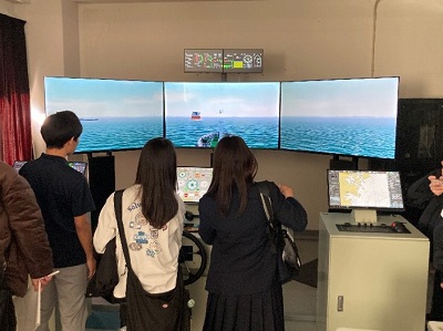 操船シミュレータ体験