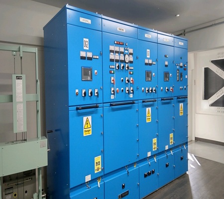 高電圧配電盤シミュレータ