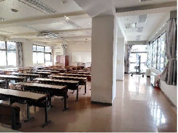 国立宮古海上技術短期大学校　視聴覚教室